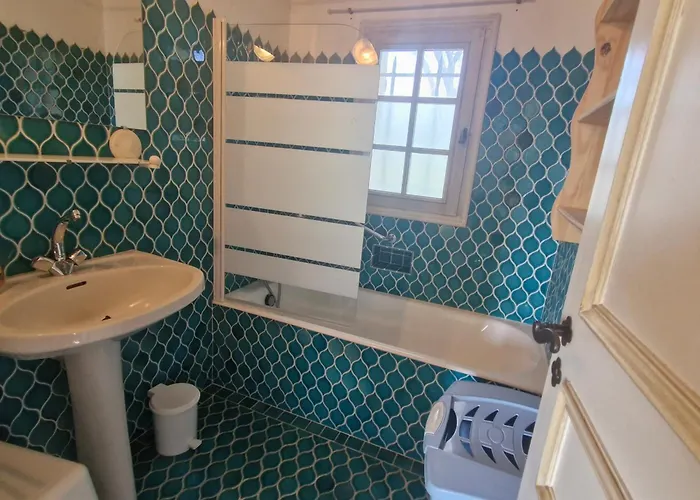 Ferienhaus Mazet 3/4 Pieces Avec Piscine Et Wifi A 400m De La - - Fr-1-780-15 *