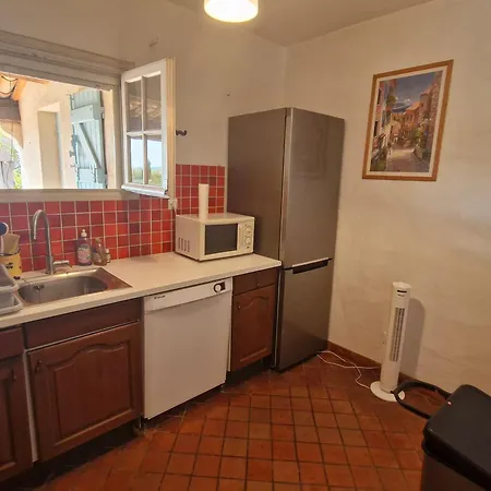 Holiday home Mazet 3/4 Pieces Avec Piscine Et Wifi A 400m De La - - Fr-1-780-15 *