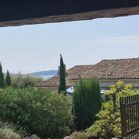 Mazet 75m² Avec Piscine, Jardin, Wifi à 400m De La - - Fr-1-780-15