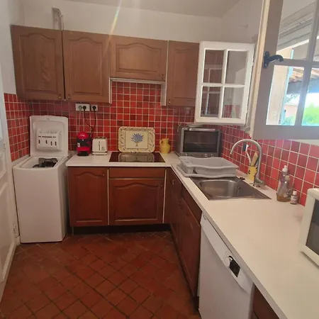 Mazet 3/4 Pieces Avec Piscine Et Wifi A 400m De La - - Fr-1-780-15 *